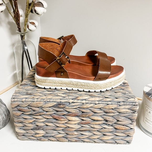 Mia Kiera Brown Vegan Leather Strappy Espadrille Platform Sandal Size 8.5 - Picture 5 of 10